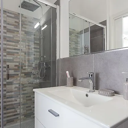 Apartamento Leo'S House Smart Tv & Wi-Fi Campobasso Exterior foto